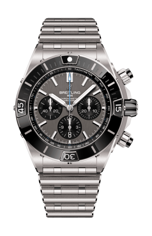 Accedi al prodotto correlato Breitling SUPER CHRONOMAT B01 44 - EB0136251M1E1