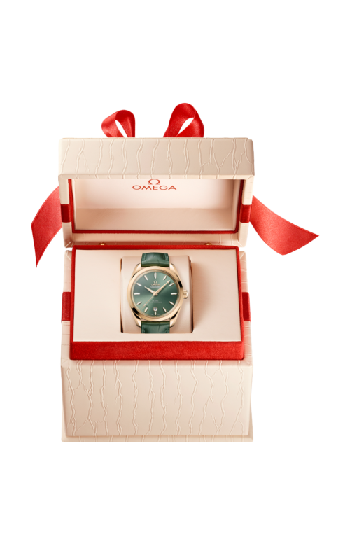 Accedi alla scheda di Omega SEAMASTER AQUA TERRA SHADES 38 MM, ORO MOONSHINE&trade; SU PELLE - 220.53.38.20.10.001