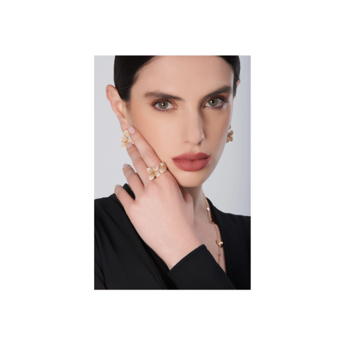 Accedi alla scheda di Pasquale Bruni ANELLO GIARDINI SEGRETI FIORE PICCOLO IN ORO ROSA CON DIAMANTI BIANCHI E CHAMPAGNE - 16690R