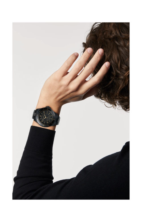 Accedi alla scheda di Chanel J12 GOLDEN BLACK CALIBRO 12.1, 42 MM - H11060