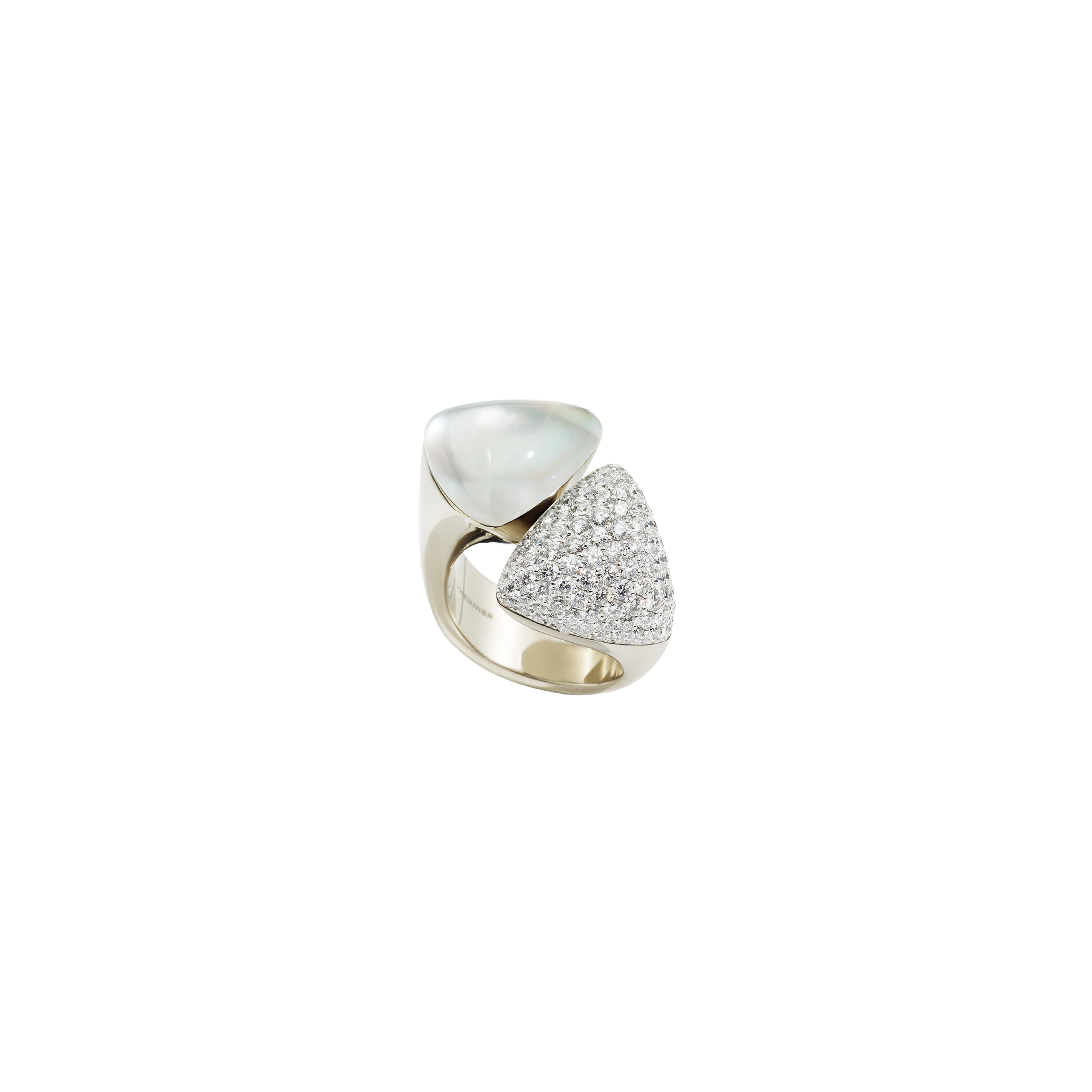 Vhernier | ANELLO FRECCIA IN ORO BIANCO CRISTALLO MADREPERLA E DIAMANTI BIANCHI - PG1401A0303 (1)