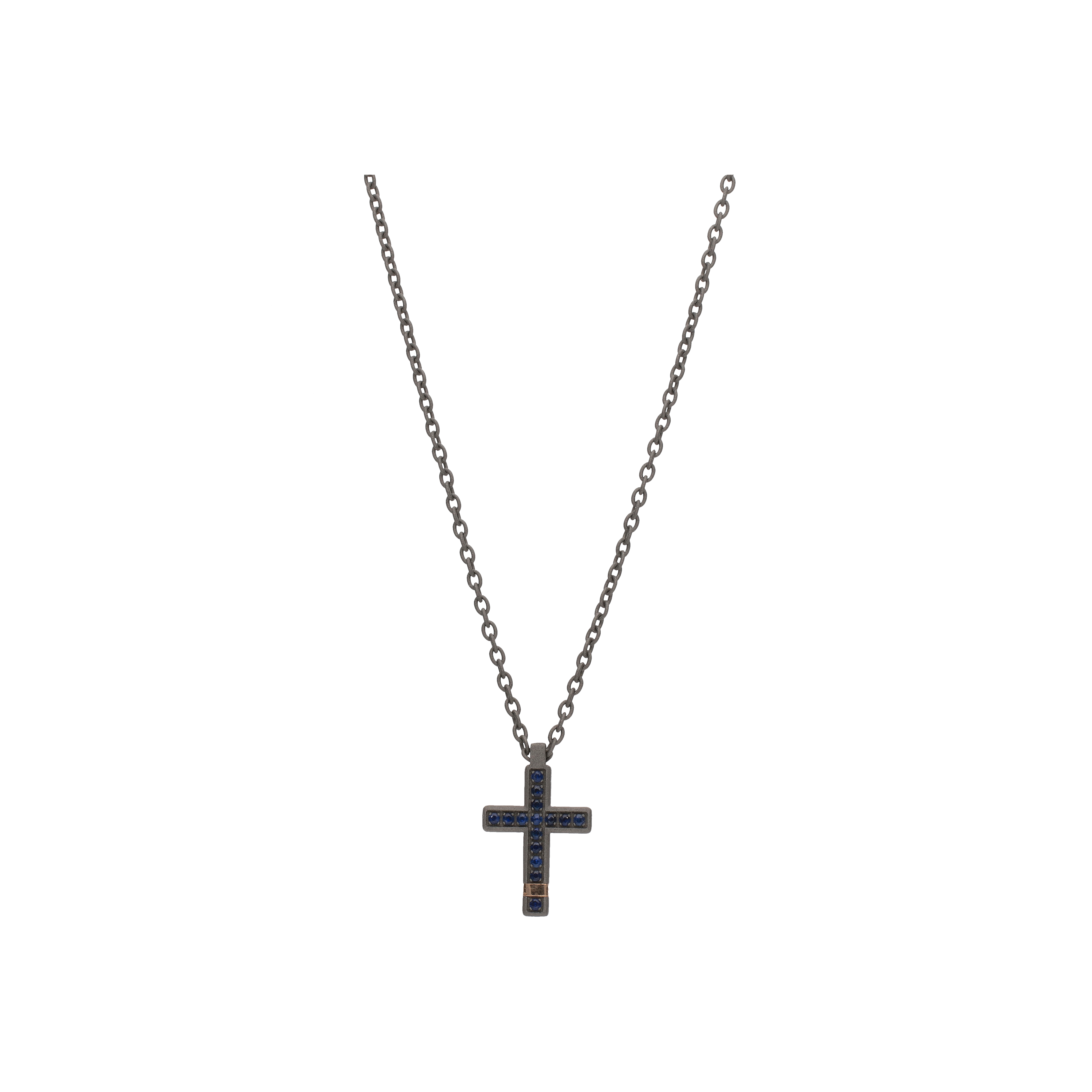 Mano | J . | COLLANA MINIMAL IN TITANIO CON CROCE INCASSATA ZAFFIRI BLU E MOSCHETTONE IN ORO ROSSO - MINPENTBRGCROMZAF (1)