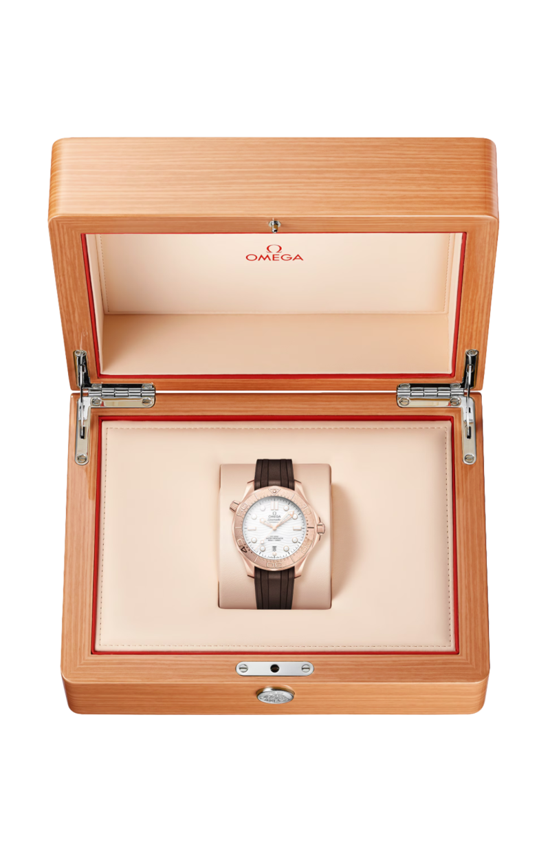 Omega | SEAMASTER DIVER 300M 42 MM, ORO SEDNA&trade; SU CAUCCI&Ugrave; - 210.52.42.20.04.001 (4)